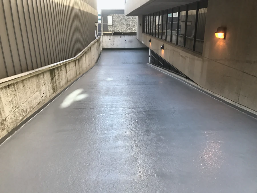 The entrance ramp finished in the grey coat, 2017